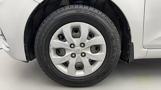 Used 2018 Hyundai Elite i20 [2018-2020] Sportz 1.2 CNG (Outside fitted) Petrol+cng Manual tyres LEFT FRONT TYRE RIM VIEW