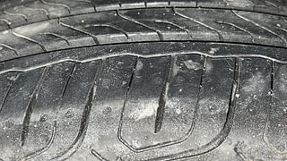 Used 2017 Honda City [2017-2020] VX CVT Petrol Automatic tyres LEFT FRONT TYRE TREAD VIEW