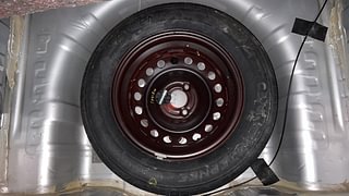 Used 2022 Renault Kwid RXL Petrol Manual tyres SPARE TYRE VIEW