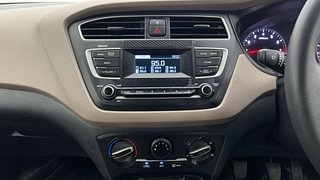 Used 2018 Hyundai Elite i20 [2018-2020] Sportz 1.2 CNG (Outside fitted) Petrol+cng Manual interior MUSIC SYSTEM & AC CONTROL VIEW