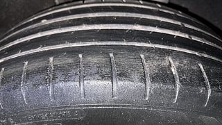 Used 2016 Maruti Suzuki Baleno [2015-2019] RS Petrol Petrol Manual tyres LEFT REAR TYRE TREAD VIEW