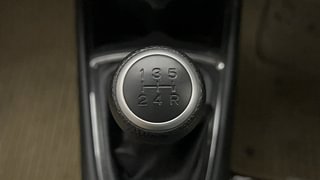 Used 2022 Honda Amaze 1.2 VX i-VTEC Petrol Manual interior GEAR  KNOB VIEW