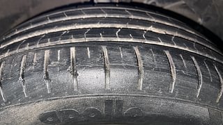 Used 2016 Maruti Suzuki Baleno [2015-2019] RS Petrol Petrol Manual tyres RIGHT FRONT TYRE TREAD VIEW