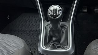 Used 2019 Maruti Suzuki S-Cross Zeta 1.3 Diesel Manual interior GEAR  KNOB VIEW