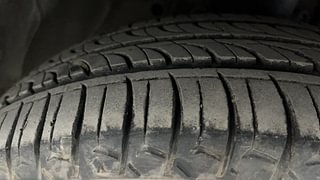 Used 2015 Honda City [2014-2017] S Diesel Diesel Manual tyres RIGHT FRONT TYRE TREAD VIEW