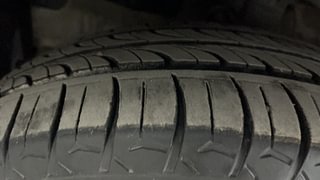 Used 2015 Honda City [2014-2017] S Diesel Diesel Manual tyres LEFT FRONT TYRE TREAD VIEW