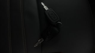 Used 2021 Renault Kwid RXL 1.0 SCE Petrol Manual extra CAR KEY VIEW