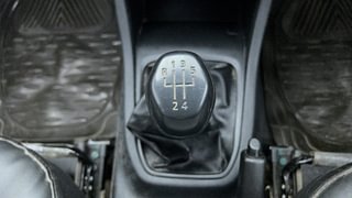 Used 2022 Renault Triber RXL Petrol Manual interior GEAR  KNOB VIEW