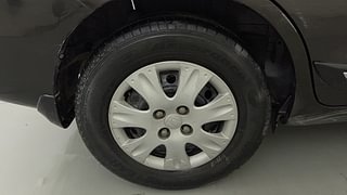 Used 2017 Honda Amaze 1.2 S (O) Petrol Manual tyres RIGHT REAR TYRE RIM VIEW