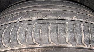 Used 2017 Hyundai Creta [2015-2018] 1.6 SX Plus Auto Petrol Petrol Automatic tyres LEFT REAR TYRE TREAD VIEW