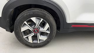 Used 2021 Kia Sonet GTX Plus 1.0 DCT Petrol Automatic tyres RIGHT REAR TYRE RIM VIEW