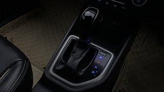 Used 2017 Hyundai Creta [2015-2018] 1.6 SX Plus Auto Petrol Petrol Automatic interior GEAR  KNOB VIEW