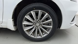 Used 2021 Maruti Suzuki Ciaz Alpha AT Petrol Petrol Automatic tyres RIGHT FRONT TYRE RIM VIEW