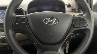 Used 2019 Hyundai Grand i10 [2017-2020] Sportz 1.2 Kappa VTVT CNG (Outside Fitted) Petrol+cng Manual top_features Steering mounted controls