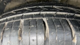 Used 2018 Maruti Suzuki Baleno [2015-2019] Delta Petrol Petrol Manual tyres LEFT FRONT TYRE TREAD VIEW