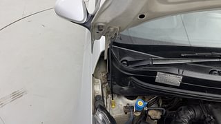 Used 2017 Hyundai Xcent [2017-2019] SX  Petrol+CNG (Outside Fitted) Petrol+cng Manual engine ENGINE RIGHT SIDE HINGE & APRON VIEW