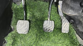 Used 2021 Renault Kiger RXZ MT Petrol Manual interior PEDALS VIEW