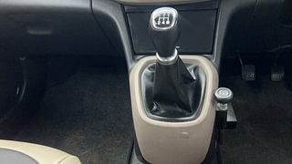 Used 2017 Hyundai Xcent [2017-2019] SX  Petrol+CNG (Outside Fitted) Petrol+cng Manual interior GEAR  KNOB VIEW