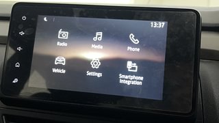 Used 2021 Renault Kiger RXZ MT Petrol Manual top_features Integrated (in-dash) music system