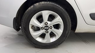 Used 2017 Hyundai Xcent [2017-2019] SX  Petrol+CNG (Outside Fitted) Petrol+cng Manual tyres RIGHT REAR TYRE RIM VIEW