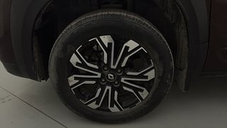 Used 2021 Renault Kiger RXZ MT Petrol Manual tyres LEFT FRONT TYRE RIM VIEW