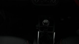 Used 2021 renault Kwid 1.0 RXT Opt Petrol Manual interior GEAR  KNOB VIEW