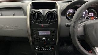 Used 2016 Renault Duster [2015-2019] 85 PS RXS MT Diesel Manual interior MUSIC SYSTEM & AC CONTROL VIEW