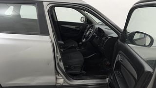 Used 2018 maruti-suzuki Vitara Brezza ZDi Plus AGS Diesel Automatic interior RIGHT SIDE FRONT DOOR CABIN VIEW