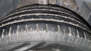 Used 2018 maruti-suzuki Vitara Brezza ZDi Plus AGS Diesel Automatic tyres RIGHT FRONT TYRE TREAD VIEW