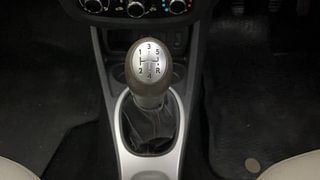 Used 2016 Renault Duster [2015-2019] 85 PS RXS MT Diesel Manual interior GEAR  KNOB VIEW