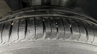 Used 2021 Renault Triber RXZ Petrol Manual tyres RIGHT FRONT TYRE TREAD VIEW