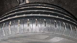 Used 2018 maruti-suzuki Vitara Brezza ZDi Plus AGS Diesel Automatic tyres RIGHT REAR TYRE TREAD VIEW