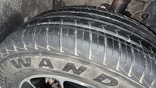 Used 2016 Renault Duster [2015-2019] 85 PS RXS MT Diesel Manual tyres LEFT FRONT TYRE TREAD VIEW