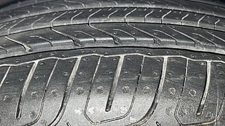 Used 2016 Ford EcoSport [2015-2017] Titanium+ 1.0L EcoBoost Petrol Manual tyres RIGHT FRONT TYRE TREAD VIEW