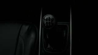 Used 2018 Maruti Suzuki Baleno [2015-2019] Alpha Petrol Petrol Manual interior GEAR  KNOB VIEW