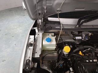 Used 2022 Renault Kwid Climber 1.0l SCE Petrol MT Petrol Manual engine ENGINE RIGHT SIDE HINGE & APRON VIEW