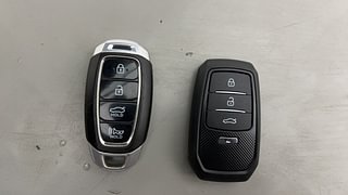 Used 2021 Hyundai Verna SX Opt IVT Petrol Petrol Automatic extra CAR KEY VIEW