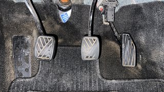 Used 2017 Maruti Suzuki Baleno [2015-2019] Alpha Petrol Petrol Manual interior PEDALS VIEW