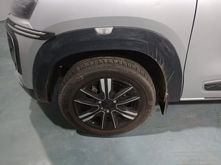 Used 2022 Renault Kwid Climber 1.0l SCE Petrol MT Petrol Manual tyres LEFT FRONT TYRE RIM VIEW