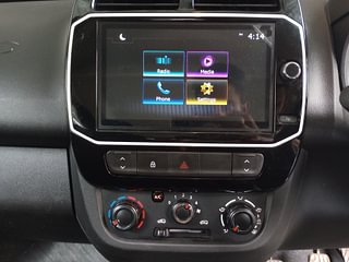 Used 2022 Renault Kwid Climber 1.0l SCE Petrol MT Petrol Manual interior MUSIC SYSTEM & AC CONTROL VIEW