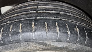 Used 2017 Maruti Suzuki Baleno [2015-2019] Alpha Petrol Petrol Manual tyres RIGHT REAR TYRE TREAD VIEW