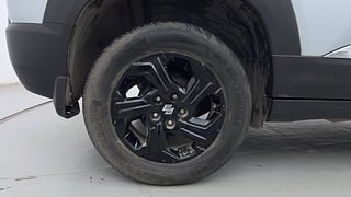 Used 2023 Maruti Suzuki Brezza ZXI AT Petrol Automatic tyres RIGHT REAR TYRE RIM VIEW