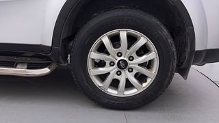 Used 2016 Mahindra XUV500 [2015-2018] W10 AWD AT Diesel Automatic tyres LEFT REAR TYRE RIM VIEW