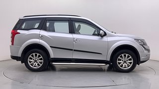 Used 2016 Mahindra XUV500 [2015-2018] W10 AWD AT Diesel Automatic exterior RIGHT SIDE VIEW