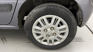 Used 2014 Hyundai Santro Xing [2007-2014] GLS Petrol Manual tyres LEFT REAR TYRE RIM VIEW