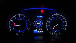 Used 2017 Maruti Suzuki Baleno [2015-2019] Zeta Petrol Petrol Manual interior CLUSTERMETER VIEW
