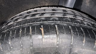 Used 2017 Maruti Suzuki Baleno [2015-2019] Zeta Petrol Petrol Manual tyres LEFT REAR TYRE TREAD VIEW