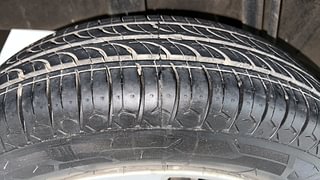 Used 2018 Datsun Redi-GO [2015-2019] S 1.0 AMT Petrol Automatic tyres RIGHT REAR TYRE TREAD VIEW