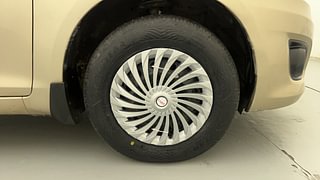 Used 2014 Maruti Suzuki Swift Dzire VXI Petrol Manual tyres RIGHT FRONT TYRE RIM VIEW