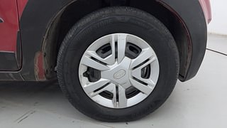 Used 2018 Datsun Redi-GO [2015-2019] S 1.0 AMT Petrol Automatic tyres RIGHT FRONT TYRE RIM VIEW